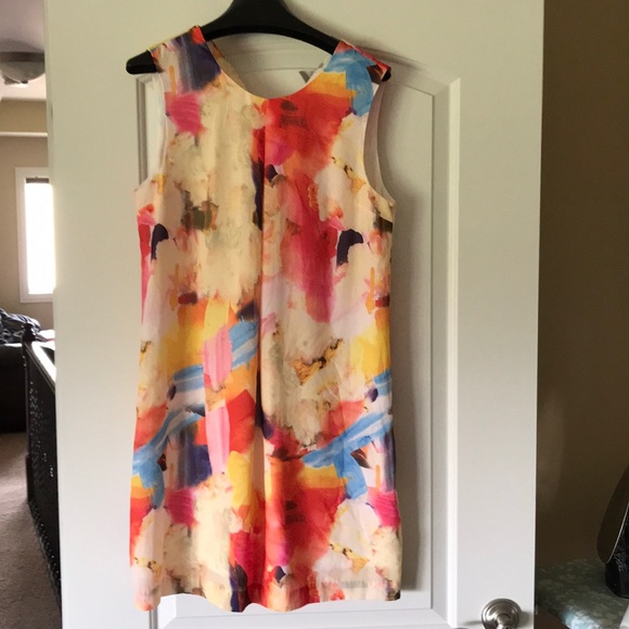 H&M Dresses & Skirts - 🦋 H&M watercolor shift dress size 12